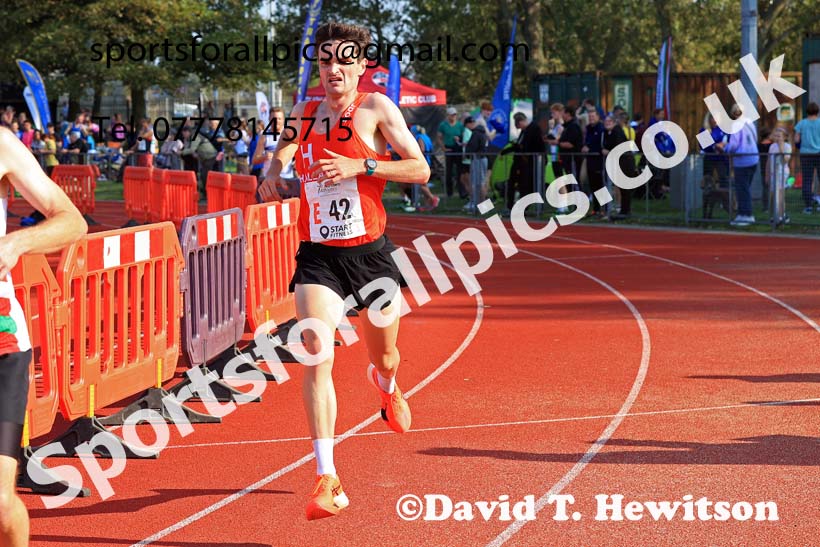 Mens 6 Stage Relay, 2024 Northern Mens 6 and Womens 4 and Youngsters Relays, Stanley Park, Blackpool.  Photo: David T. Hewitson/Sports for All Pics